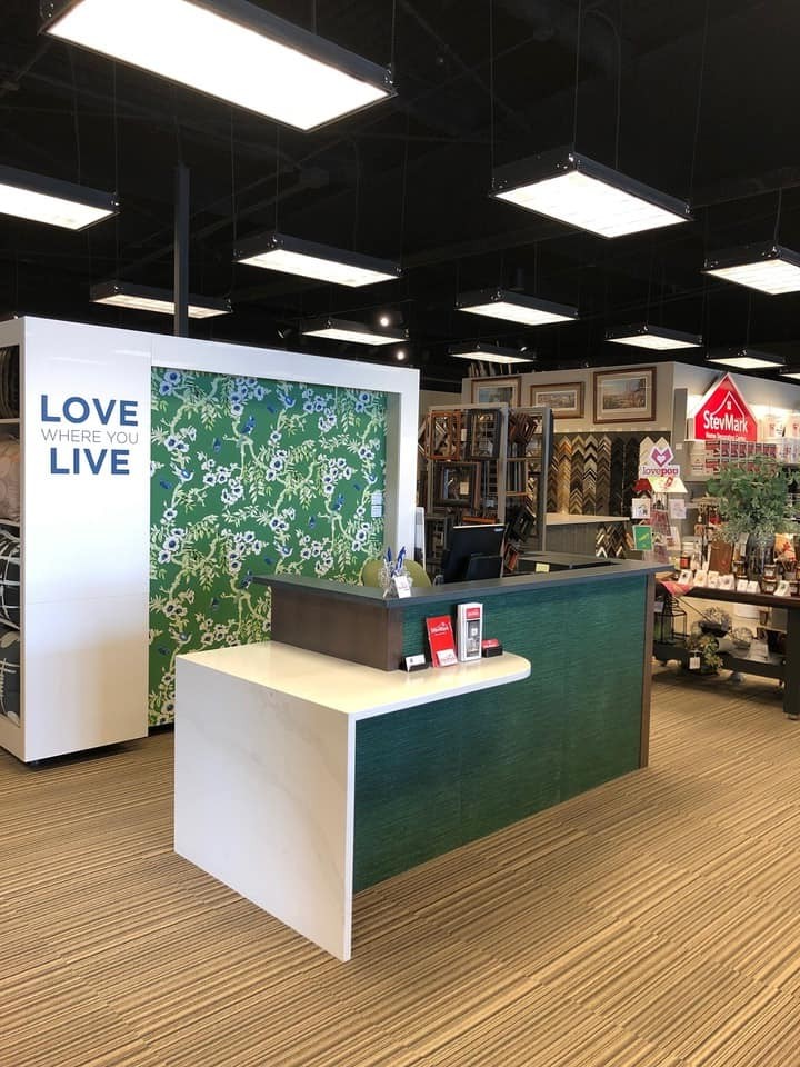 Hunter Douglas Dealer Image