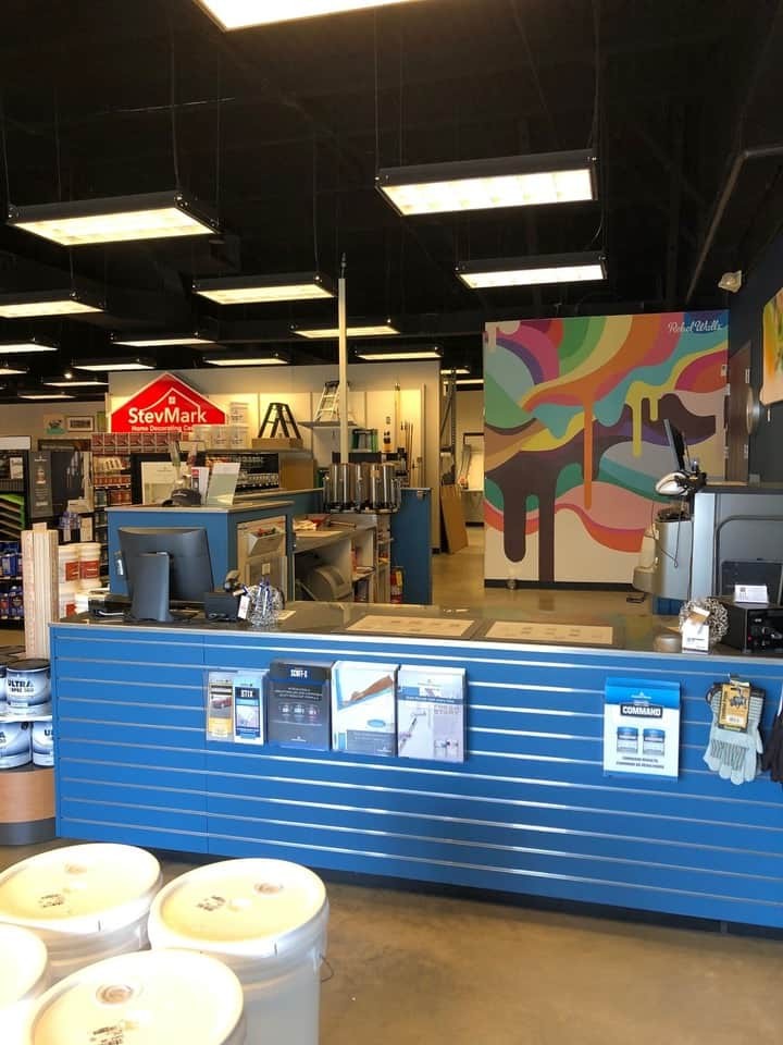 Hunter Douglas Dealer Image